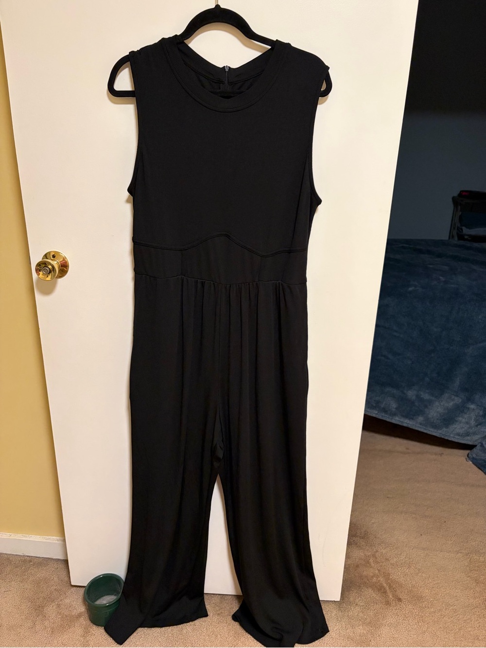 Cider Black Sleeveless Wide-Leg Jumpsuit